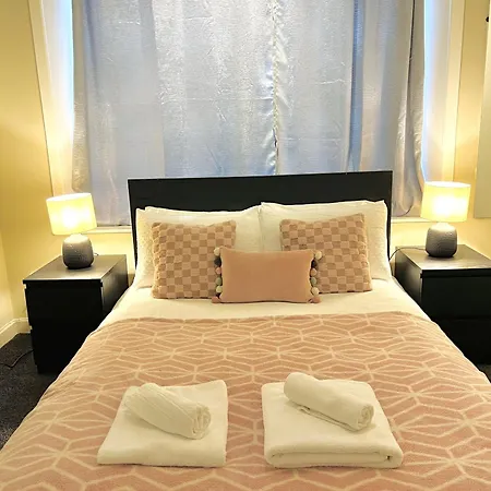 Temple Bar Central *